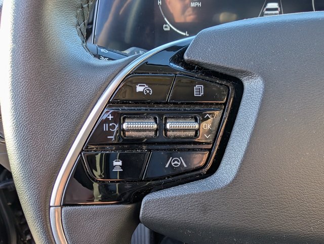 Vehicle image 34 of 36