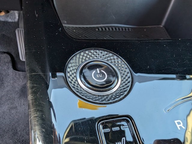 Vehicle image 29 of 36