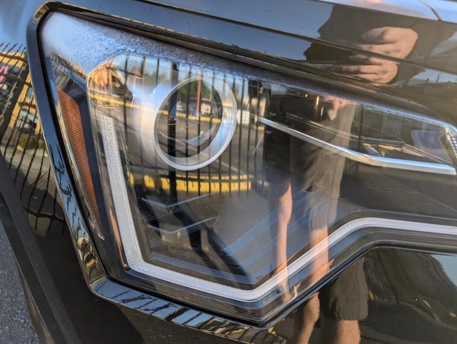 Vehicle image 8 of 36