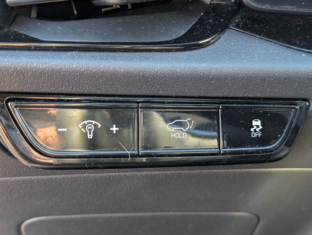 Vehicle image 32 of 36