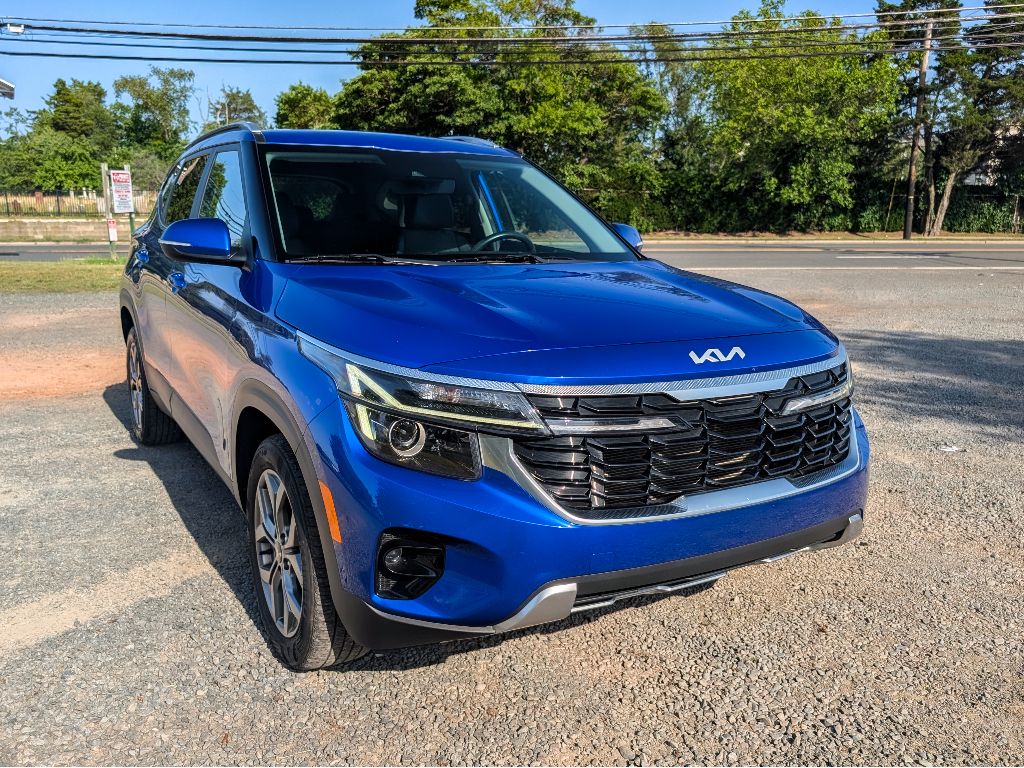 2024 Kia Seltos S Image 3 of 31