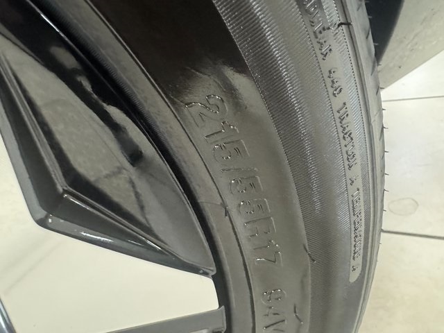 Vehicle image 24 of 26