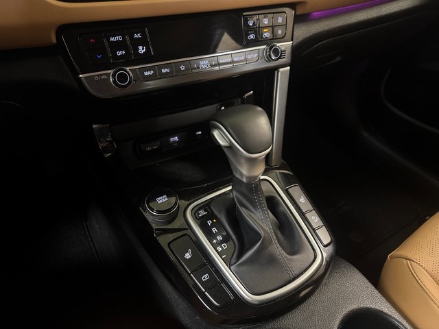 Vehicle image 18 of 26