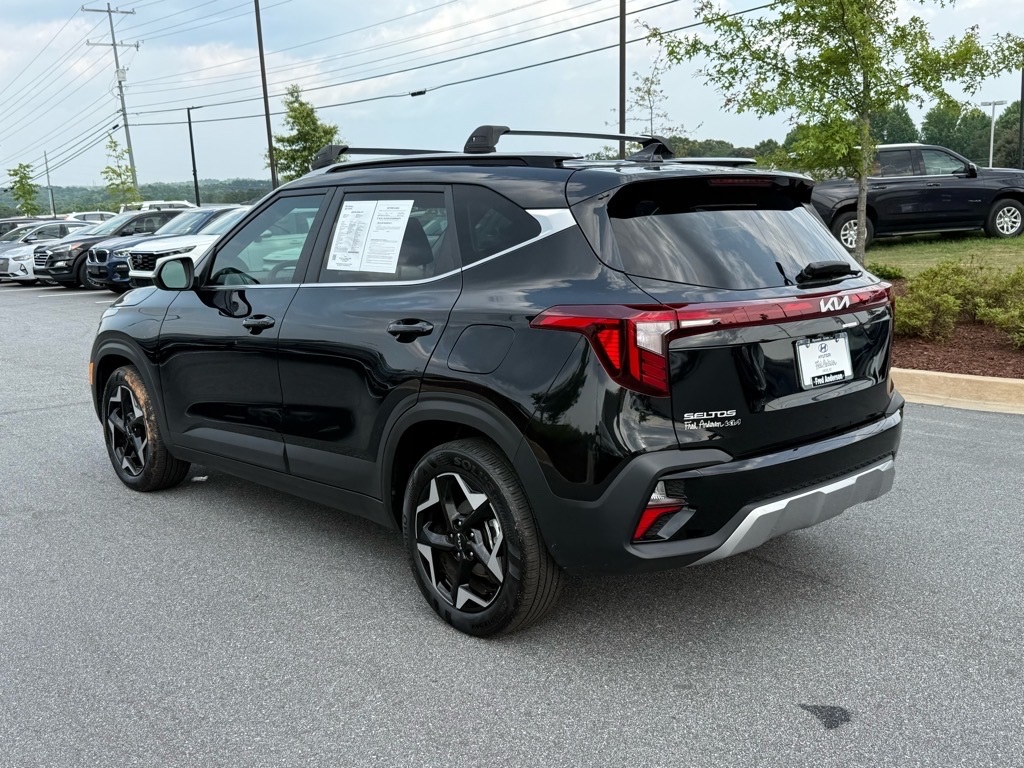 Vehicle image 5 of 24