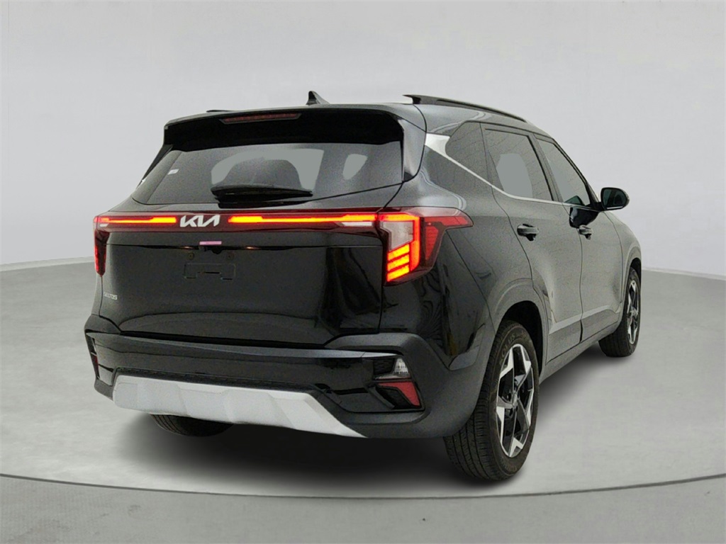 Vehicle image 8 of 35