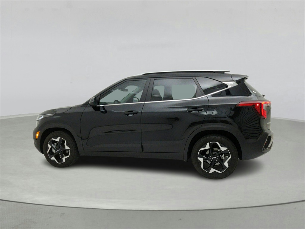 Vehicle image 10 of 35