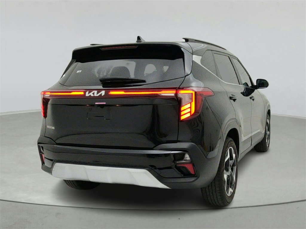 Vehicle image 7 of 35