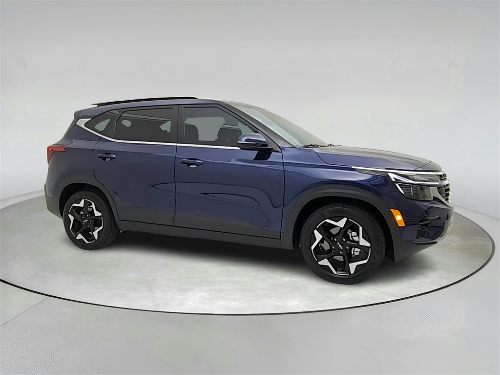 Vehicle image 3 of 31