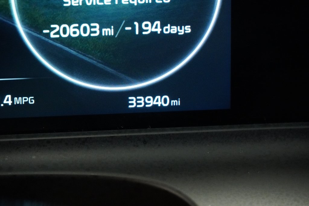Vehicle image 11 of 28