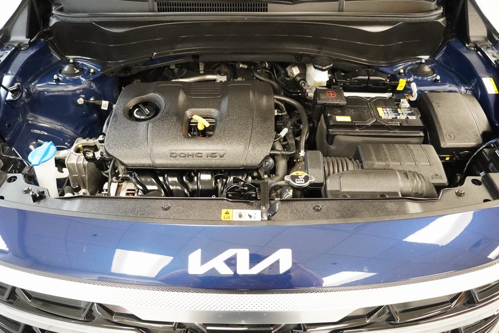 Vehicle image 14 of 28