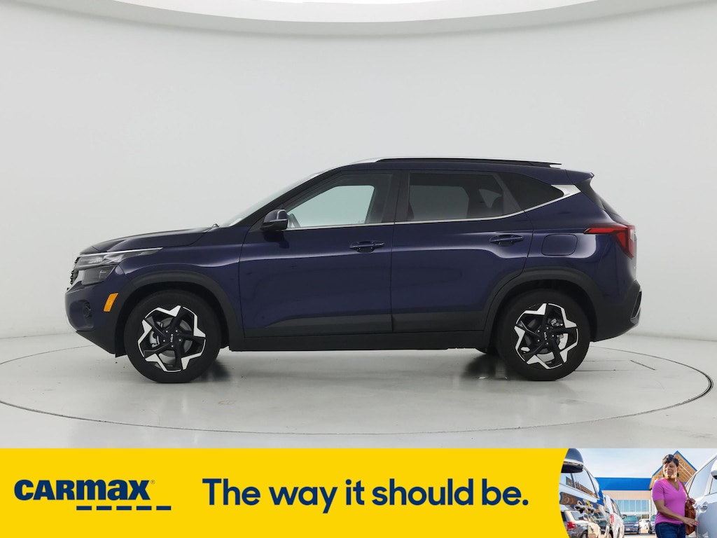 Vehicle image 8 of 28