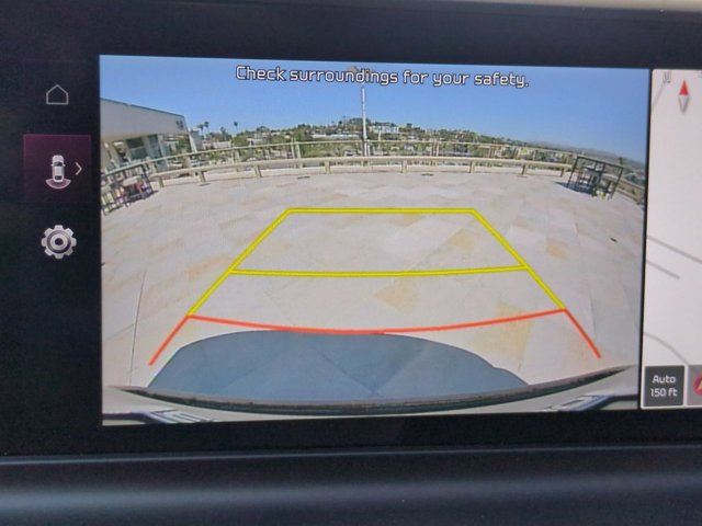 Vehicle image 21 of 31