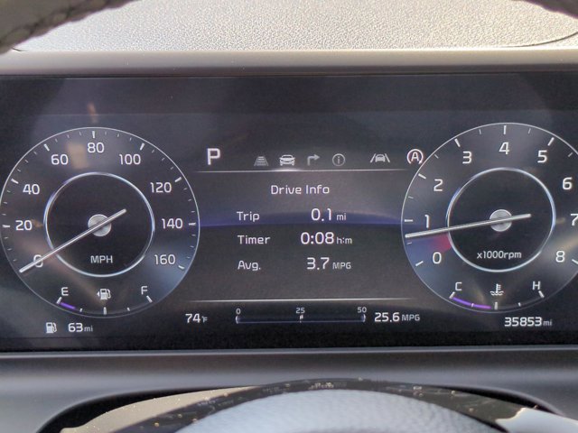 Vehicle image 19 of 31