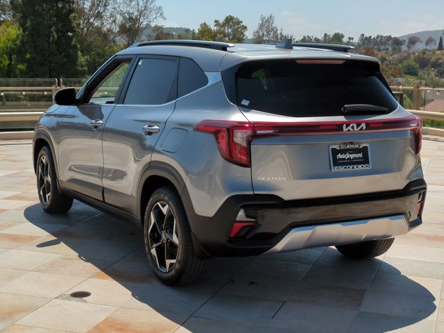 Vehicle image 7 of 31