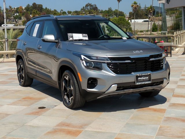 Vehicle image 3 of 31