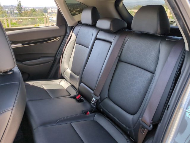 Vehicle image 12 of 31