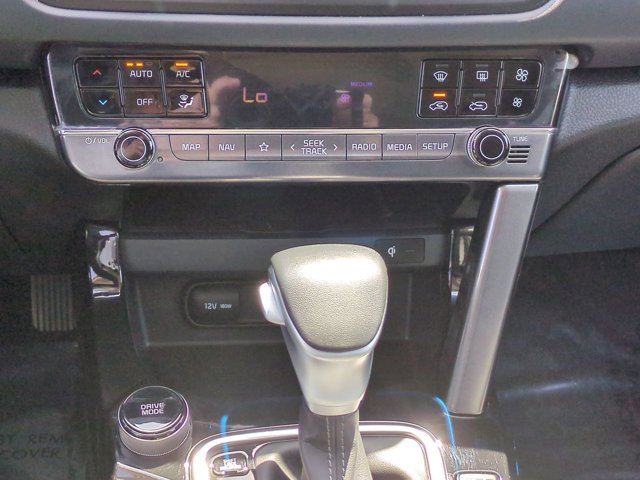 Vehicle image 23 of 31