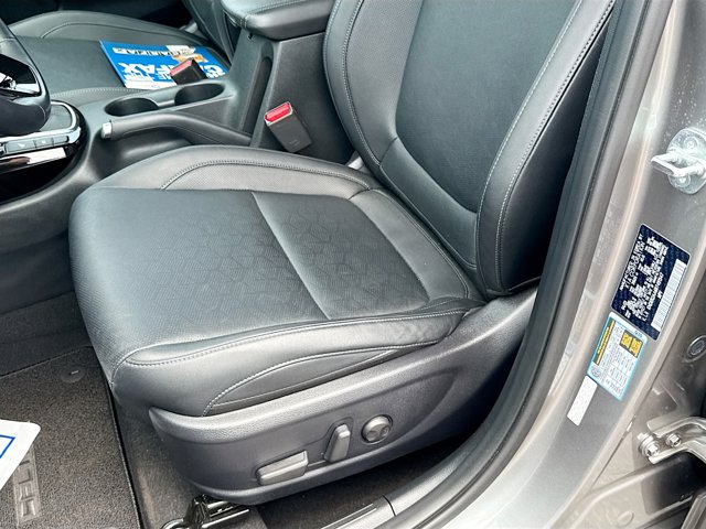 Vehicle image 19 of 36