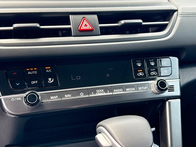 Vehicle image 16 of 36