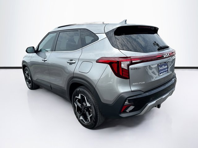 Vehicle image 7 of 36