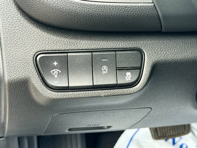 Vehicle image 11 of 36