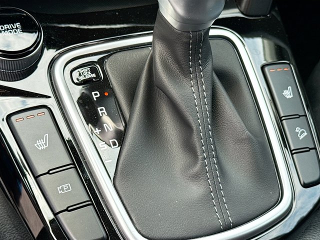 Vehicle image 20 of 36