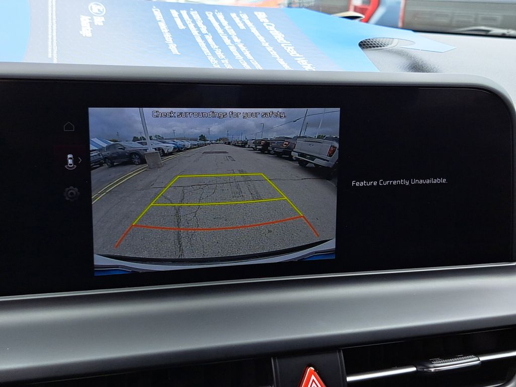Vehicle image 17 of 26