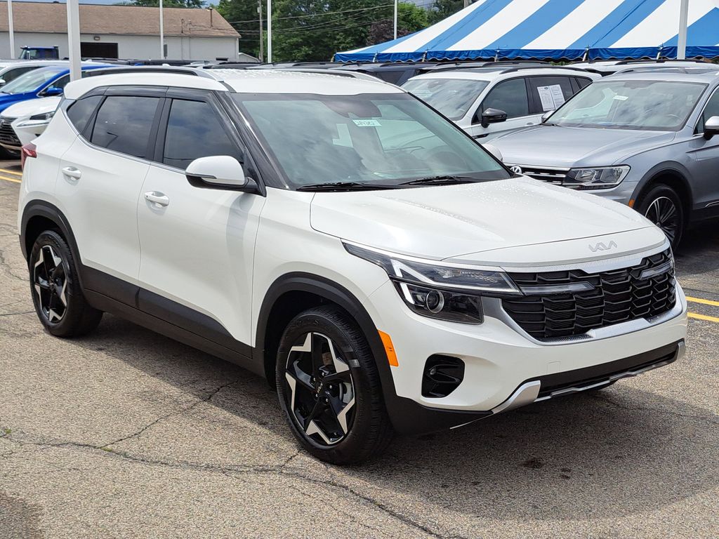 Vehicle image 3 of 26