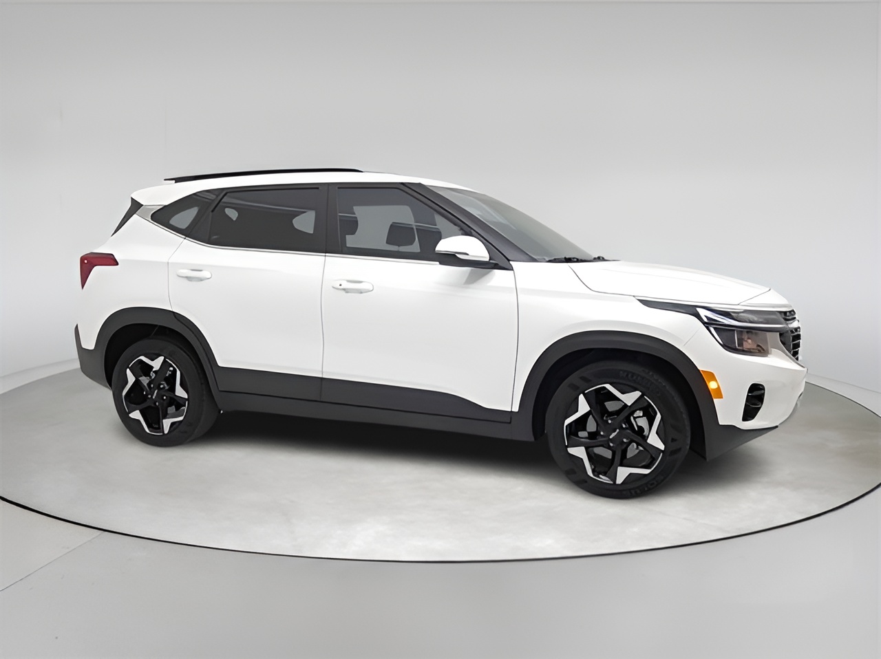 Vehicle image 31 of 36