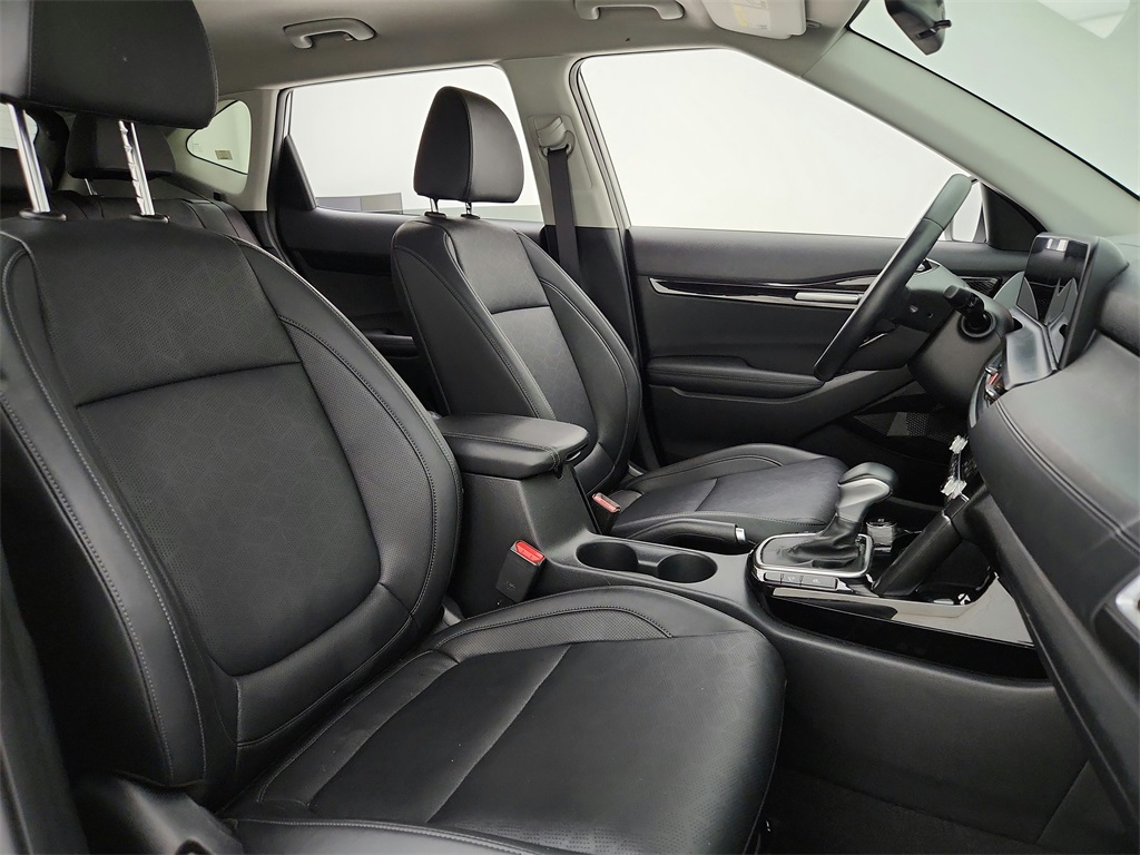 Vehicle image 23 of 36