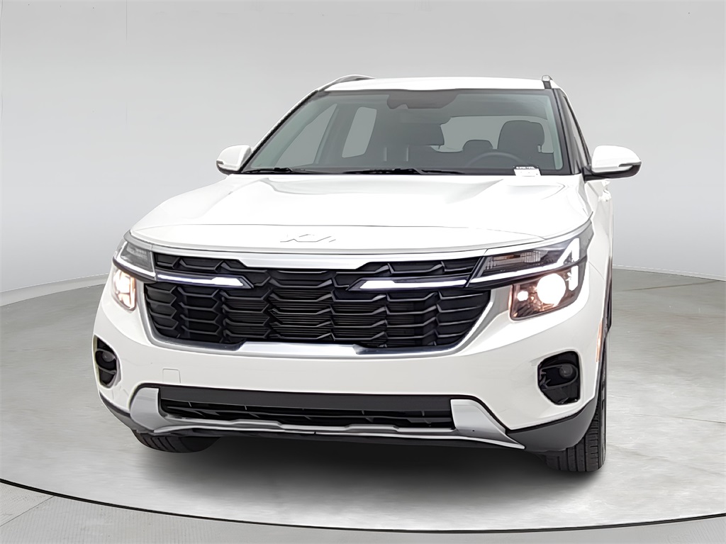 Vehicle image 2 of 36