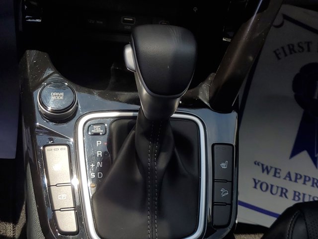 Vehicle image 23 of 30