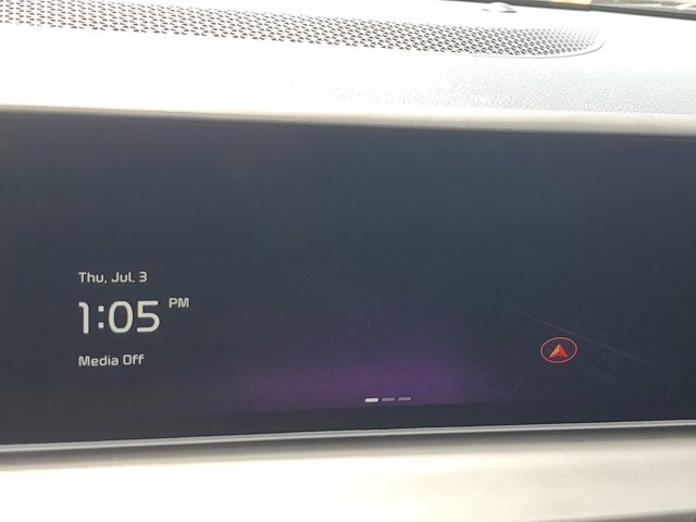 Vehicle image 20 of 30