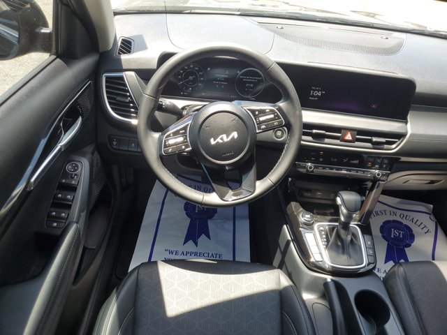 Vehicle image 11 of 30