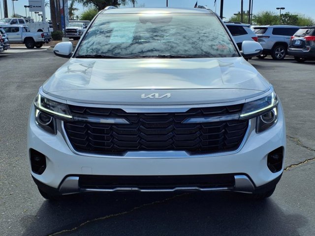 Vehicle image 2 of 25