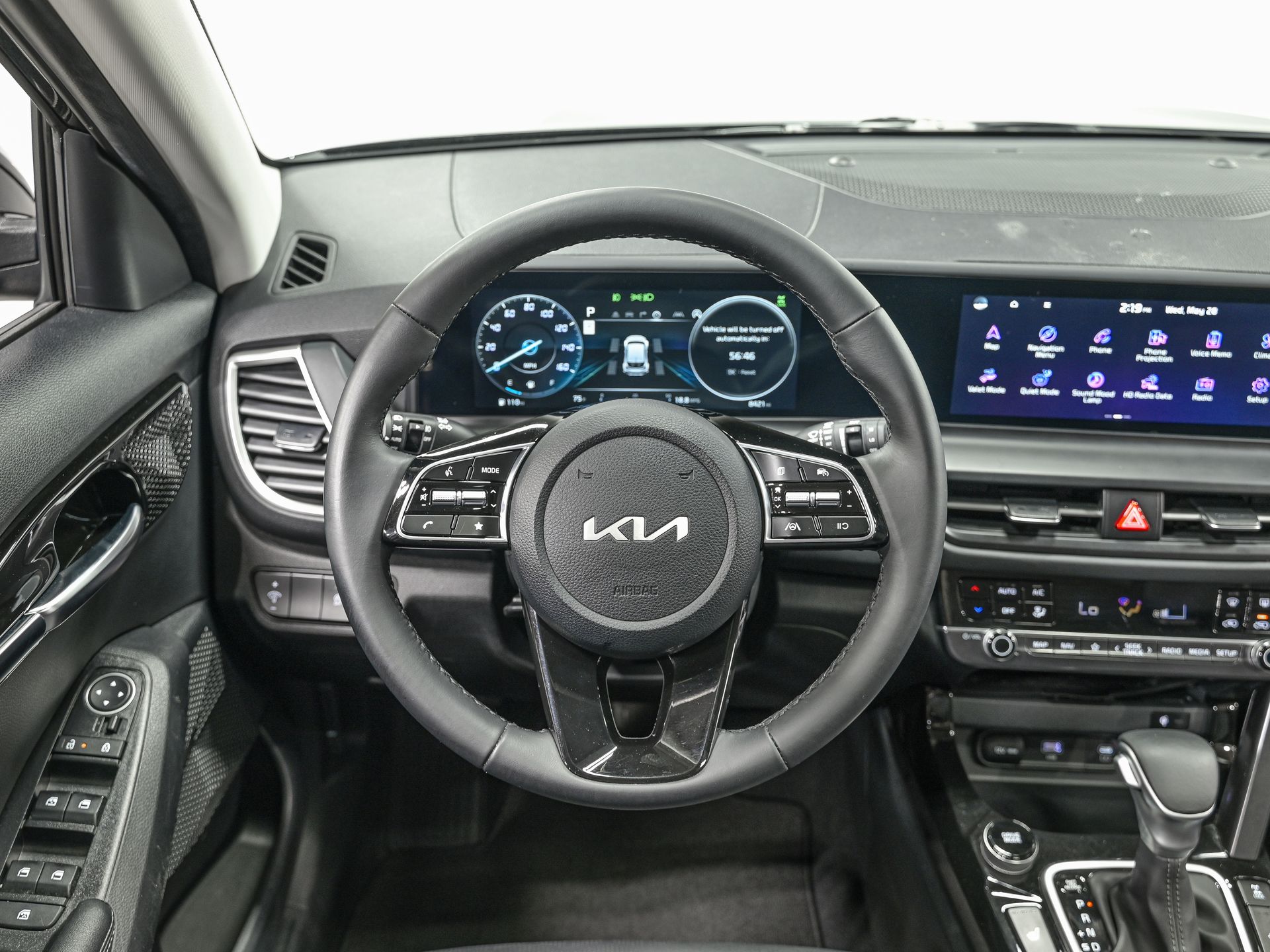 Vehicle image 17 of 30