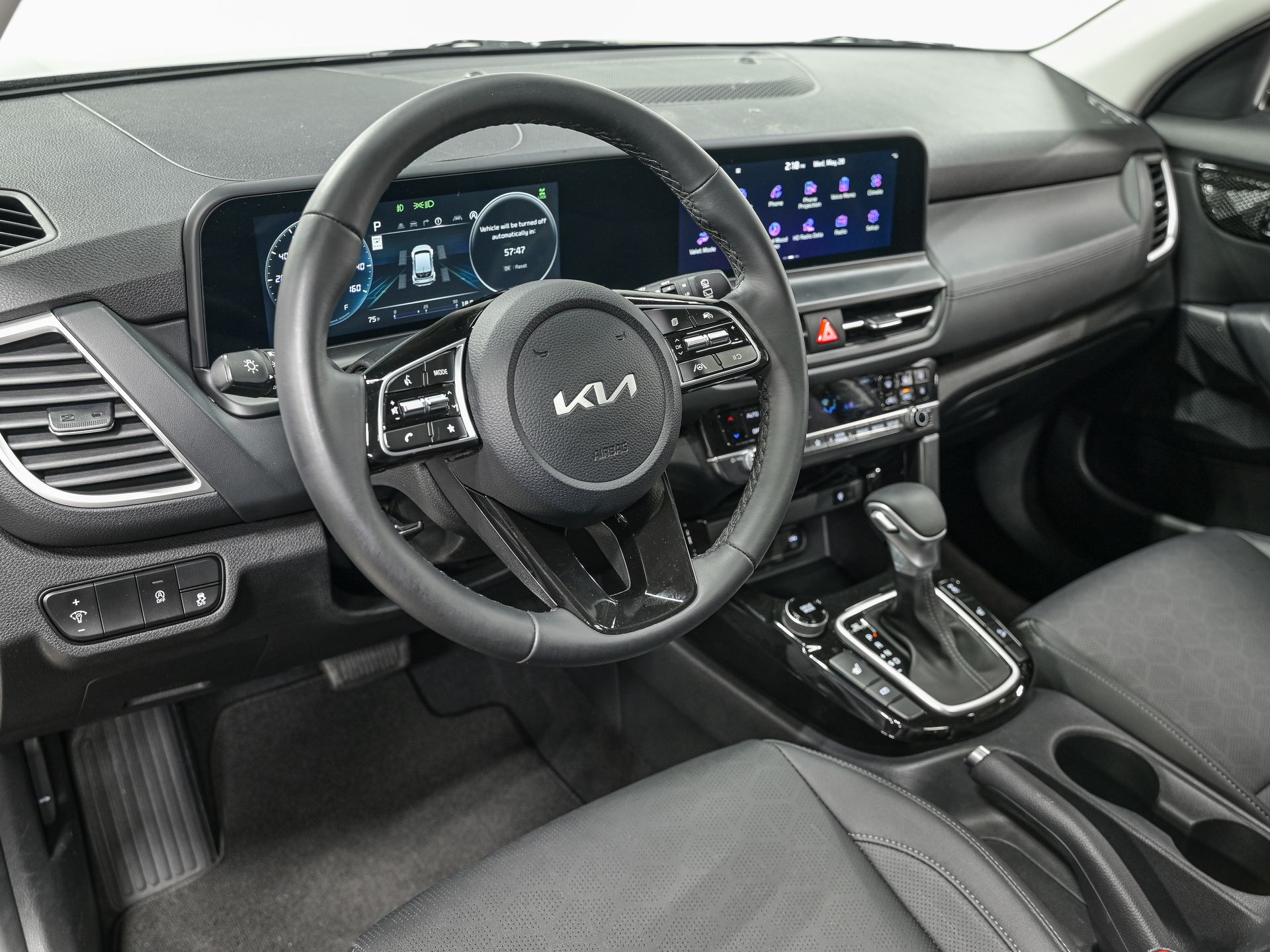 Vehicle image 15 of 30