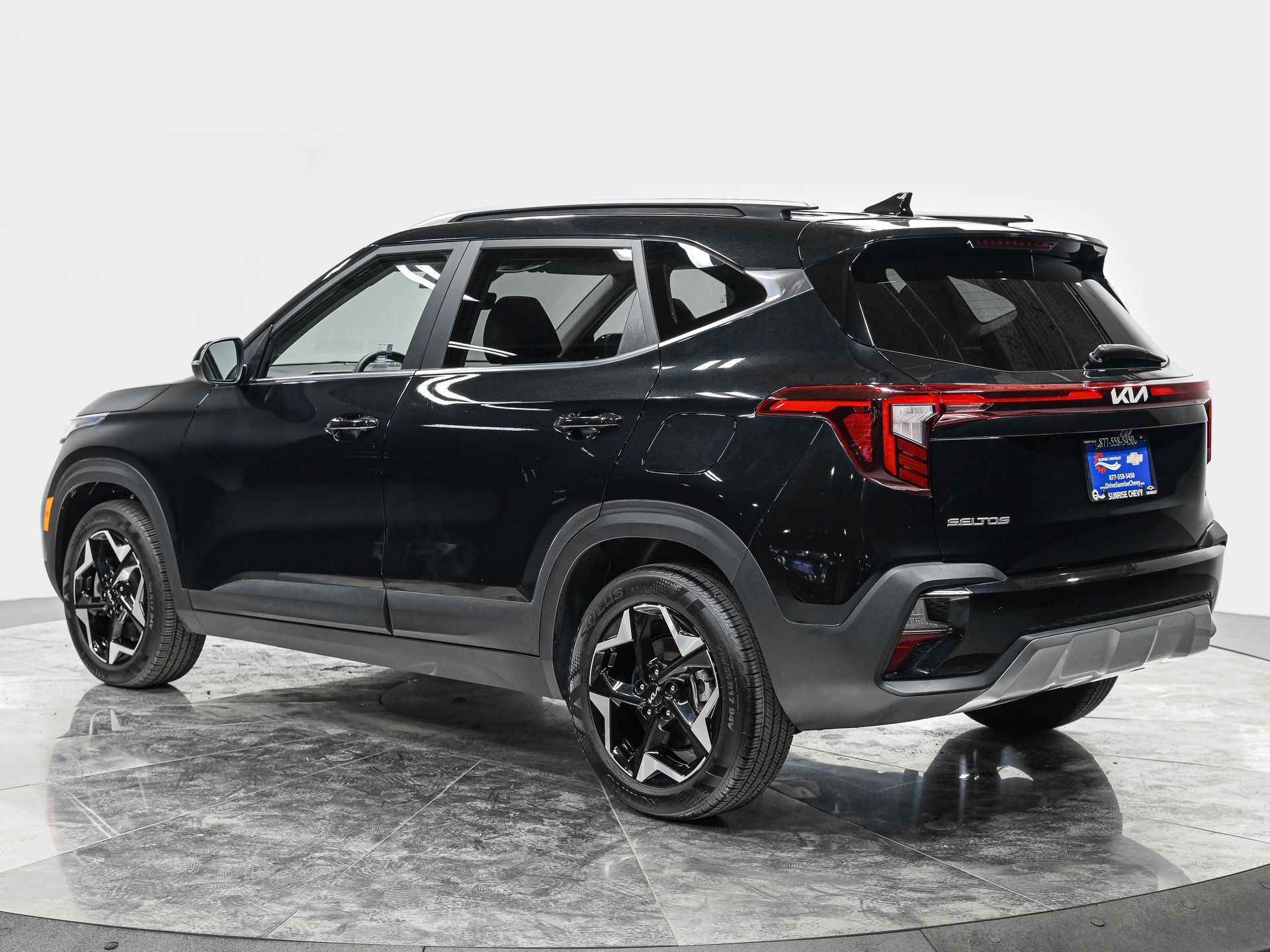 Vehicle image 7 of 30
