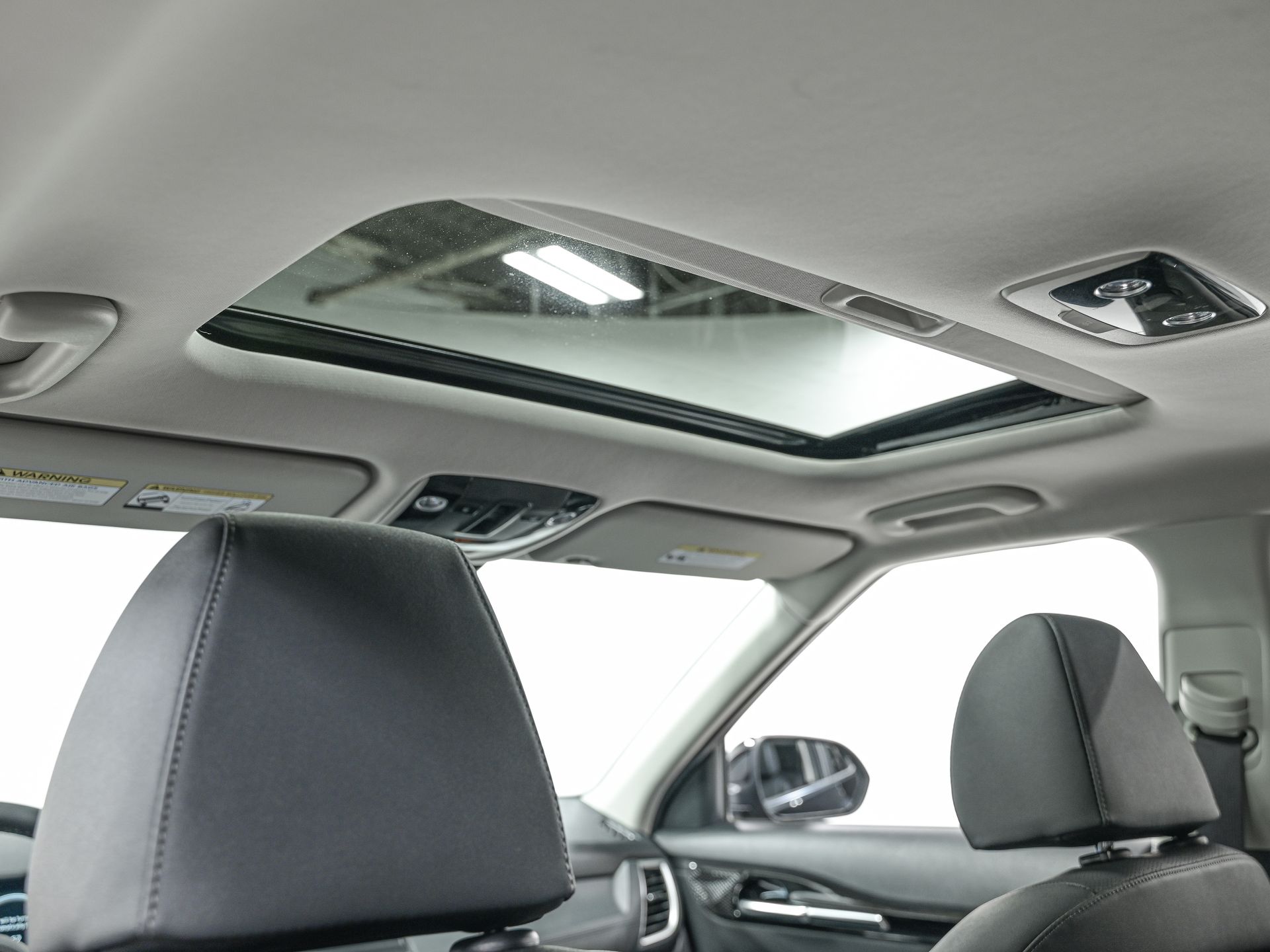 Vehicle image 26 of 30