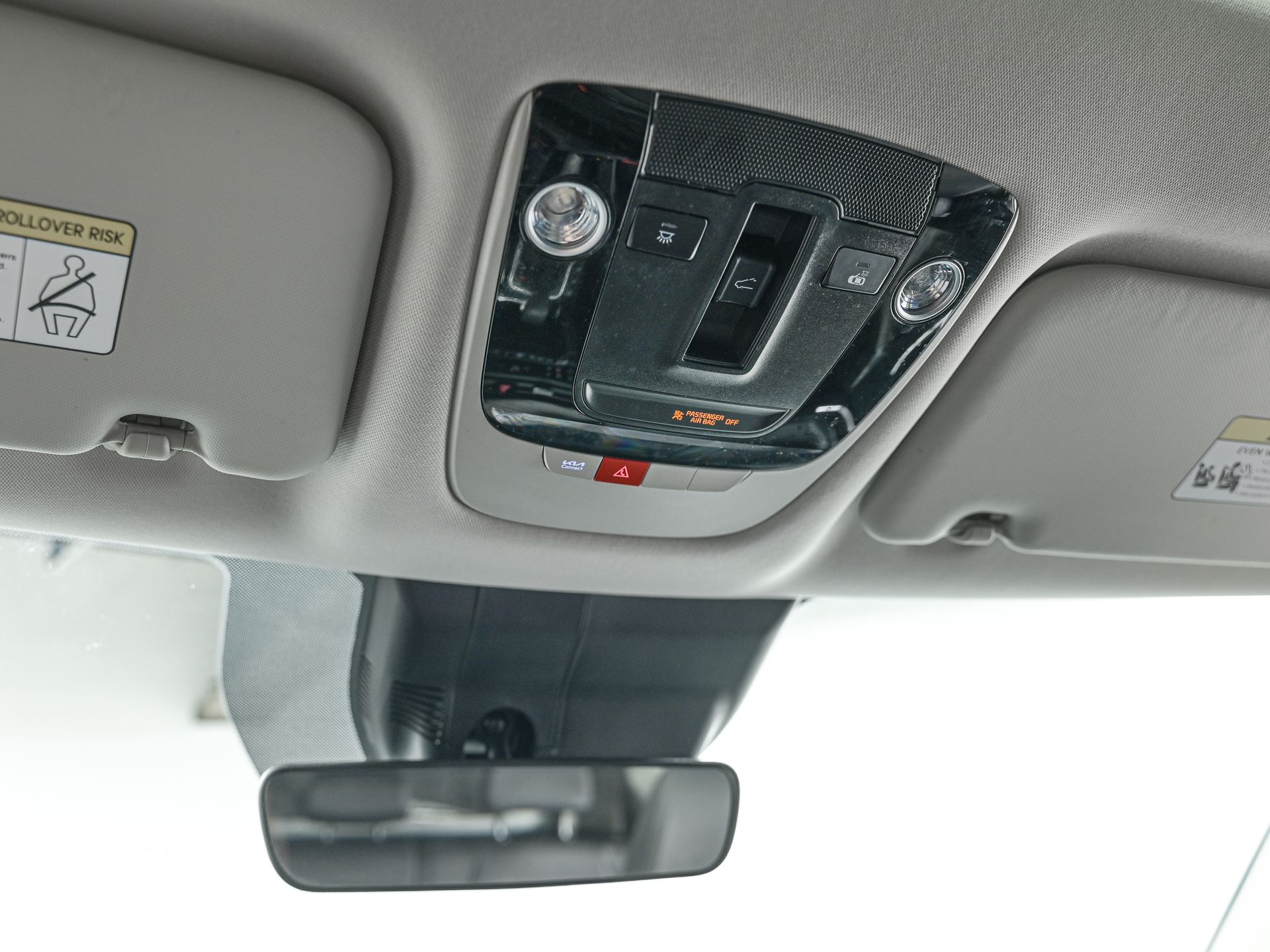 Vehicle image 25 of 30