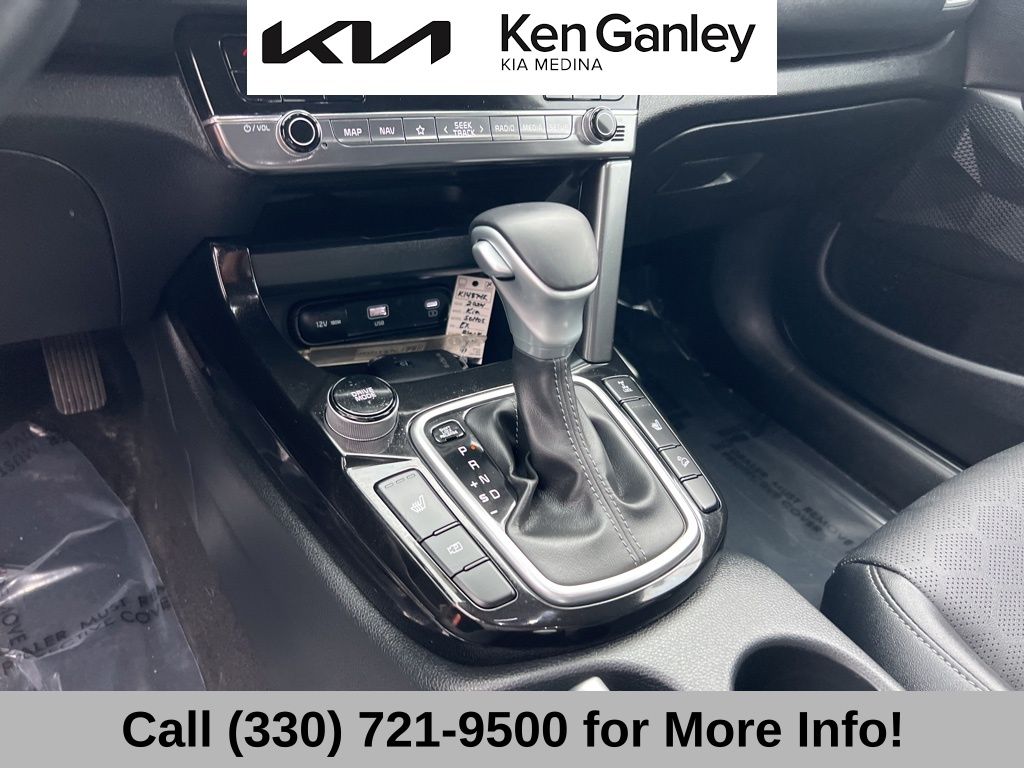 Vehicle image 51 of 69