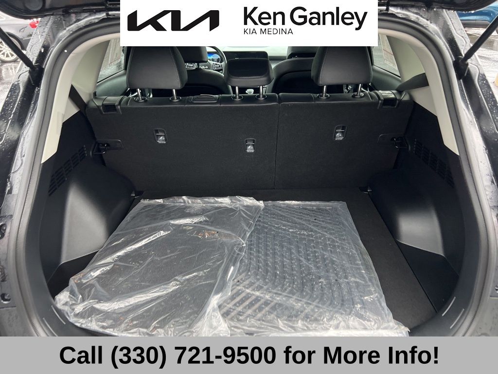 Vehicle image 26 of 69