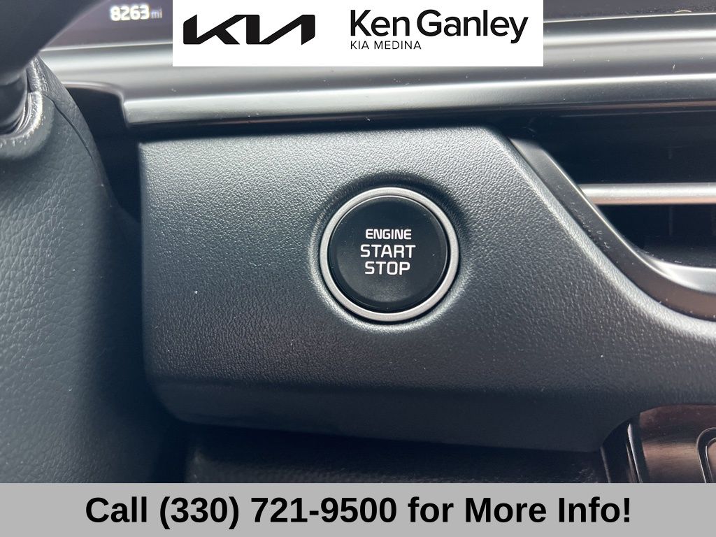 Vehicle image 40 of 69