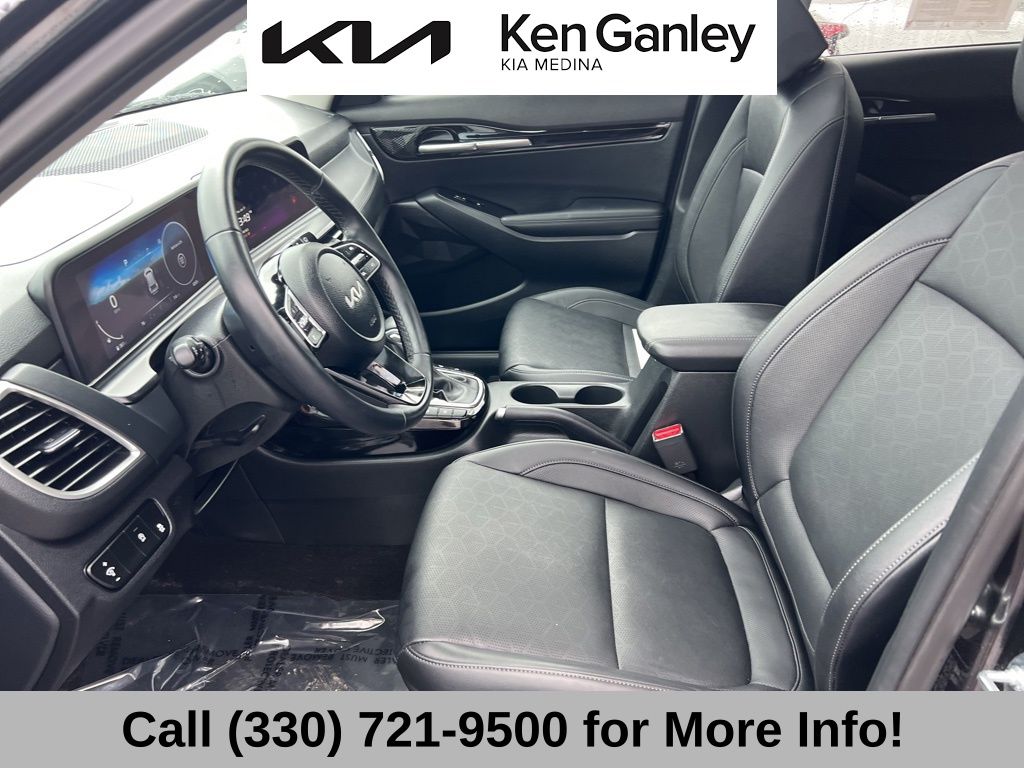 Vehicle image 61 of 69