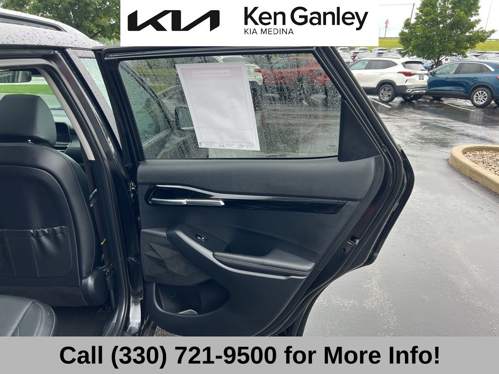 Vehicle image 54 of 69