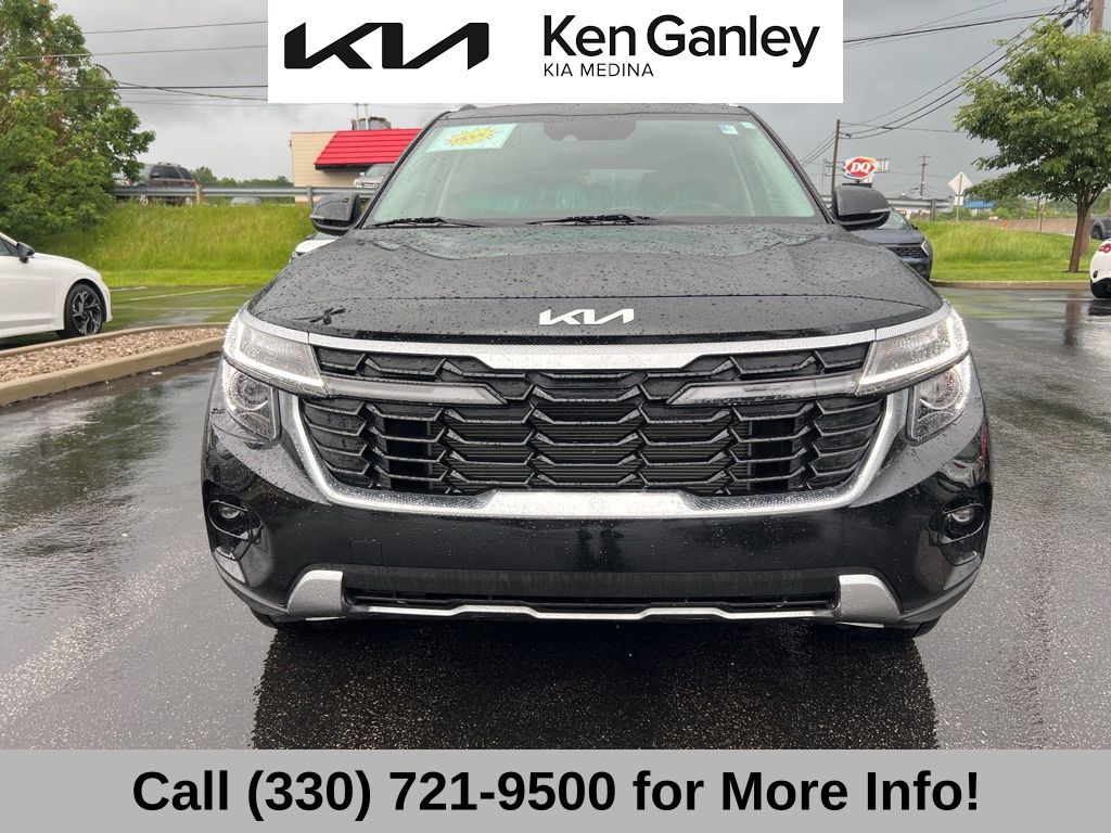 Vehicle image 9 of 69