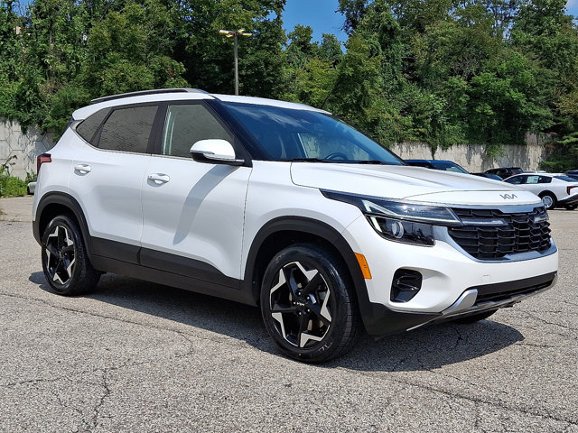 2024 Kia Seltos EX Image 3 of 32