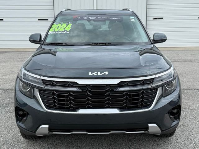 2024 Kia Seltos EX Image 2 of 26