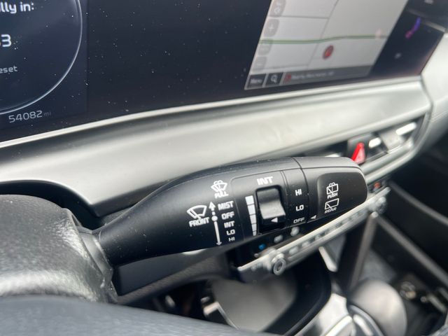 Vehicle image 30 of 36