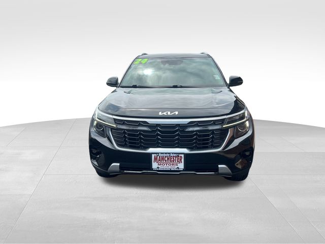 Vehicle image 2 of 36